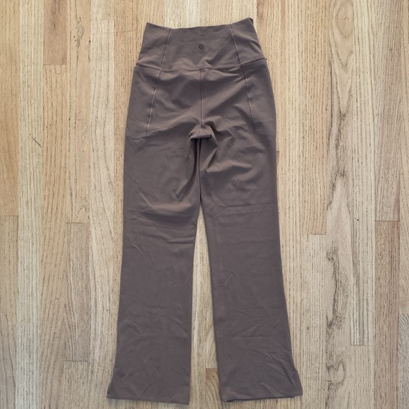 Athleta Transcend Stash Crop Straight Leg - Picture 8 of 11